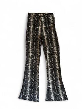 Hollister Ultra High-Rise Snake Print Pants - Black & White